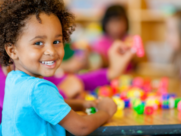 Fala, escuta, cresce: Desvendando a importância da Fonoaudiologia na primeira infância